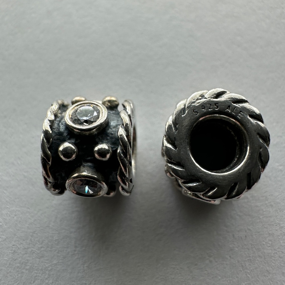 Pandora retired Oxy Crown sterling silver charm set of 2 with clear CZ - Picture 2 of 9